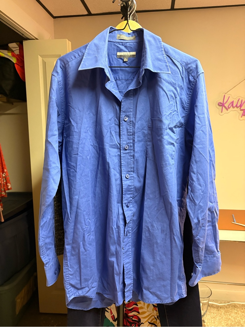 900. Relaxed Blue Button-Front Women's Shirt - Picture 3 of 3
